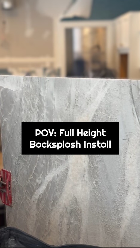 Full Height Backsplash Install! 💪
This kitchen project has gotten one step closer to being finished! We can’t wait to show you this completed project! 🌟
#kitchenremodel #kitchendesign #fullheightbacksplash #quartzite
