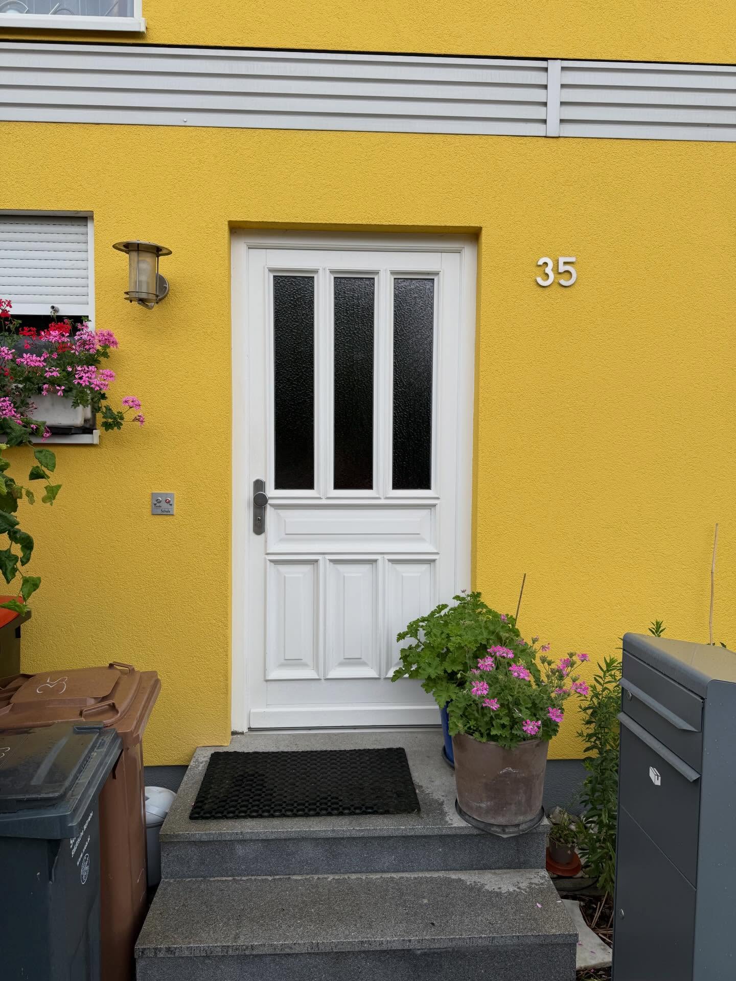 🌬️🏚️👎🏻 ——> 🆕🚪✨