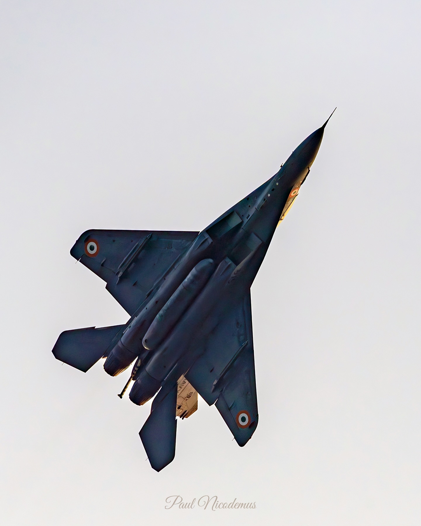 A Mig tearing through the skies over Vizag during IFR & MILAN 2026.
.
.
.
#IFR2026 #Milan2026 #IndianNavy #Vizag #AviationPhotography