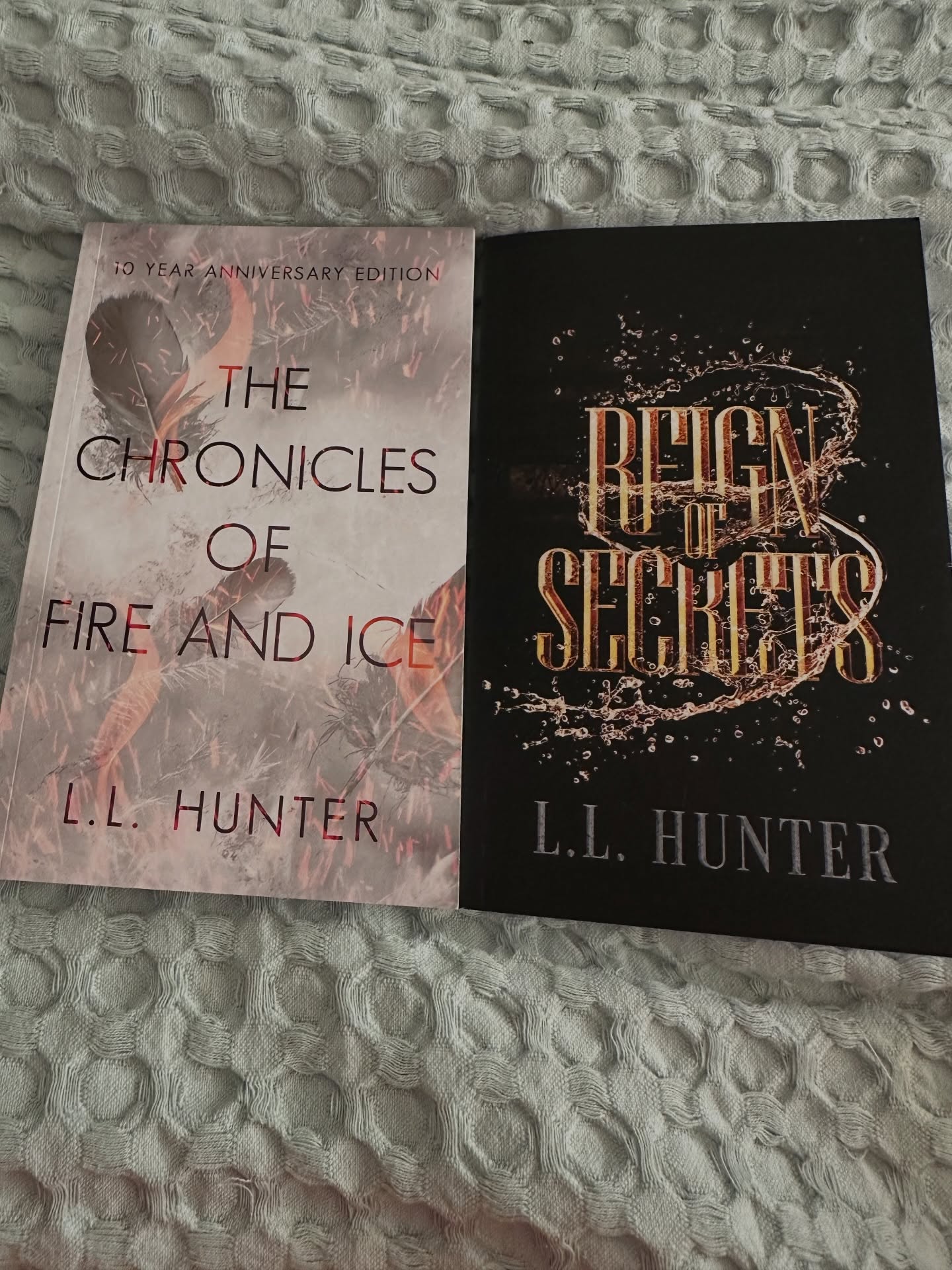 A restock of The Chronicles of Fire and Ice and new stock of Reign of Secrets coming soon to @bookfacestores Erina Fair!