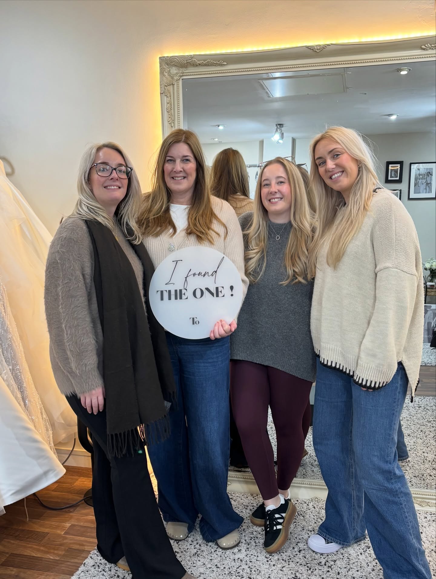 The recent yes moments have been so special🥹
Congratulations to all of our beautiful brides who have said yes to the dress with us recently❤️
Have you booked in for your yes moment yet?!🫣
#sayyestothedress #shesaidyes #cheshireweddings #2026bridestobe #weddingdressshopping