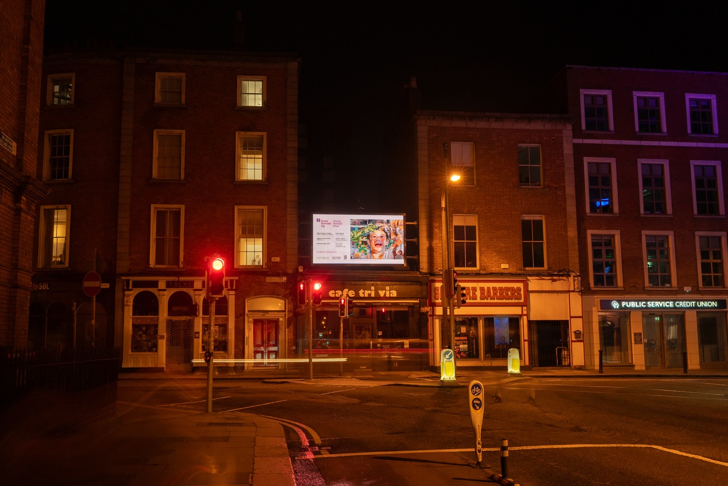 Calling all young artists out there 📢 our lovely neighbors @nationalgalleryofireland will be opening entries for the annual @aibireland young portrait prize of the year from April 21st!
Get your entries in and maybe this time next year you can see your own work on our billboards ;) 🎨
#dooh #doohadvertising #nationalgalleryofireland