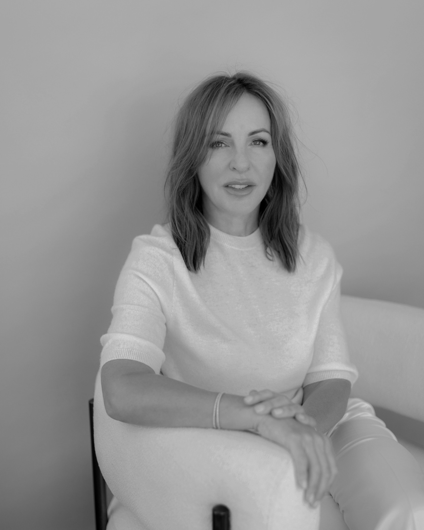 Divorce changes your relationship, but it doesn’t have to fracture your family.
Co-parenting isn’t about what’s comfortable for adults. It’s about what creates steadiness and emotional safety for your kids. And sometimes, that looks like still showing up together.
That can mean:
– Sitting side-by-side at school events
– Sharing a birthday cake
– Kicking a ball at the park or grabbing a casual dinner
Not because you’re “back together,” but because you’re both still their parents.
Kids don’t get confused by kindness. They feel reassured by it.
What matters isn’t how it looks from the outside, it’s how it feels for the people inside it. If your children feel calm, secure, and loved when you’re both present, that’s the metric that counts.
Not everyone will understand your version of family. They don’t need to.
Healthy boundaries, mutual respect, and your kids’ well-being come first.
Co-parenting isn’t about recreating the past.
It’s about building something steady for the future.