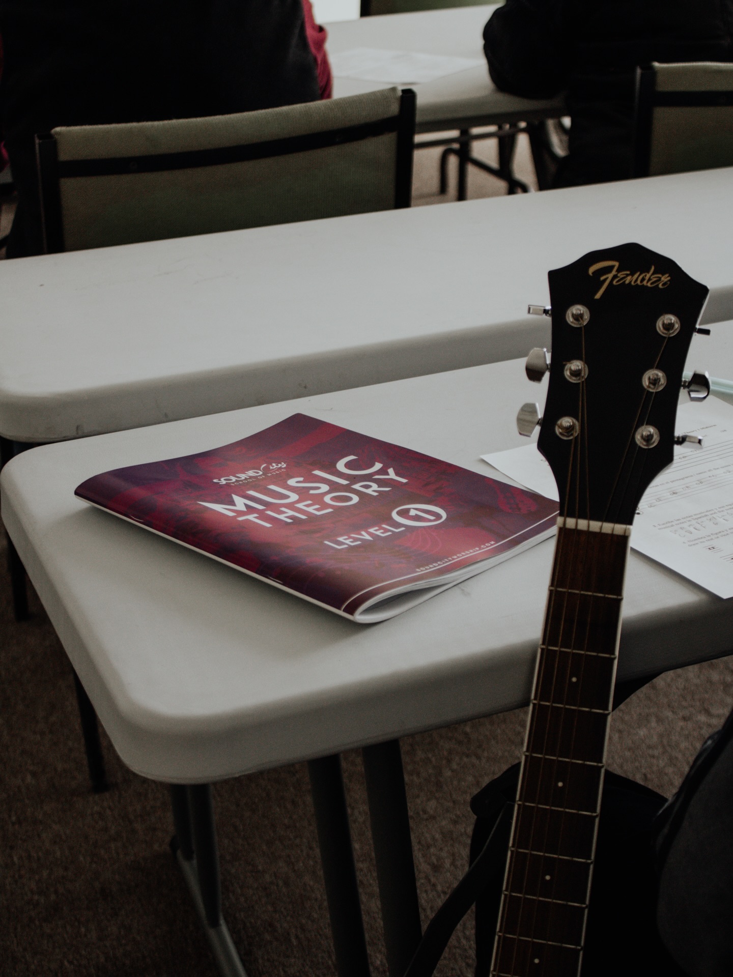 🎶✨ ¡Nuestros estudiantes ya se están preparando para sus primeros exámenes parciales! 🎉
Cada ensayo, cada nota y cada práctica refleja el esfuerzo y la pasión que están poniendo en este proceso. Estamos muy orgullosos de ver cómo crecen no solo en lo musical, sino también en disciplina, compromiso y excelencia.
¡Vamos con todo! 💪🎼
Sabemos que darán lo mejor de sí en esta nueva etapa. #worship #schoolmusic