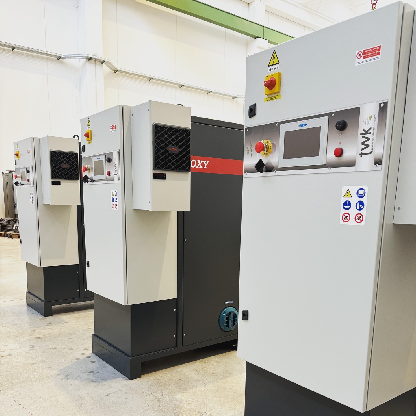 Riscaldatori elettrici ad acqua calda Potenza 50 kW
Temperature di progetto 110°C
Modello OXY
💧🔋
#industrialequipment
#electric
#hotwater
#electricheater
#industrialboiler
#twkboiler
#thermoregulation