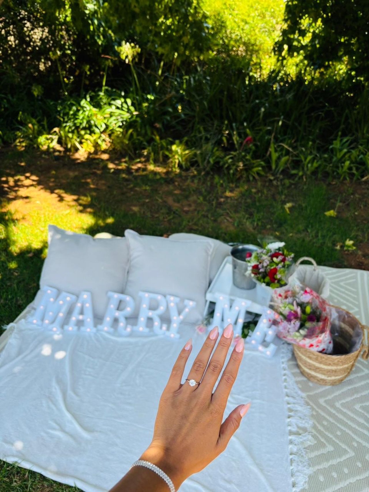 Congratulations to our beautiful clients on her engagement π
π»we are so honoured to be part of your special moment π.
To make a booking for your special day contact our business whatapp nr : 081 500 2238