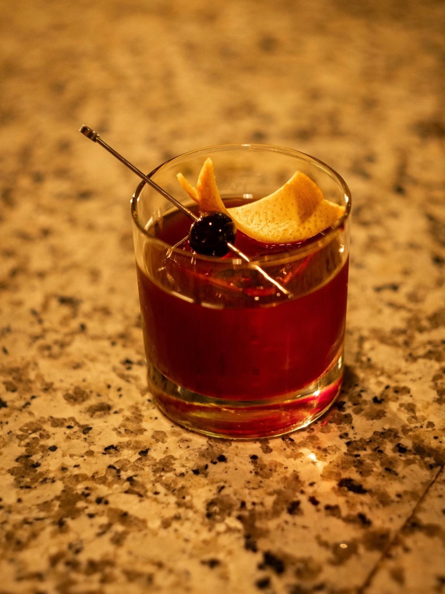 Bitters. Bourbon. A twist of orange.
Some classics never miss.
Join us at Mon Ami for your new favorite Old Fashioned.
#bma #barmonamisa #monamimoments #oldfashioned