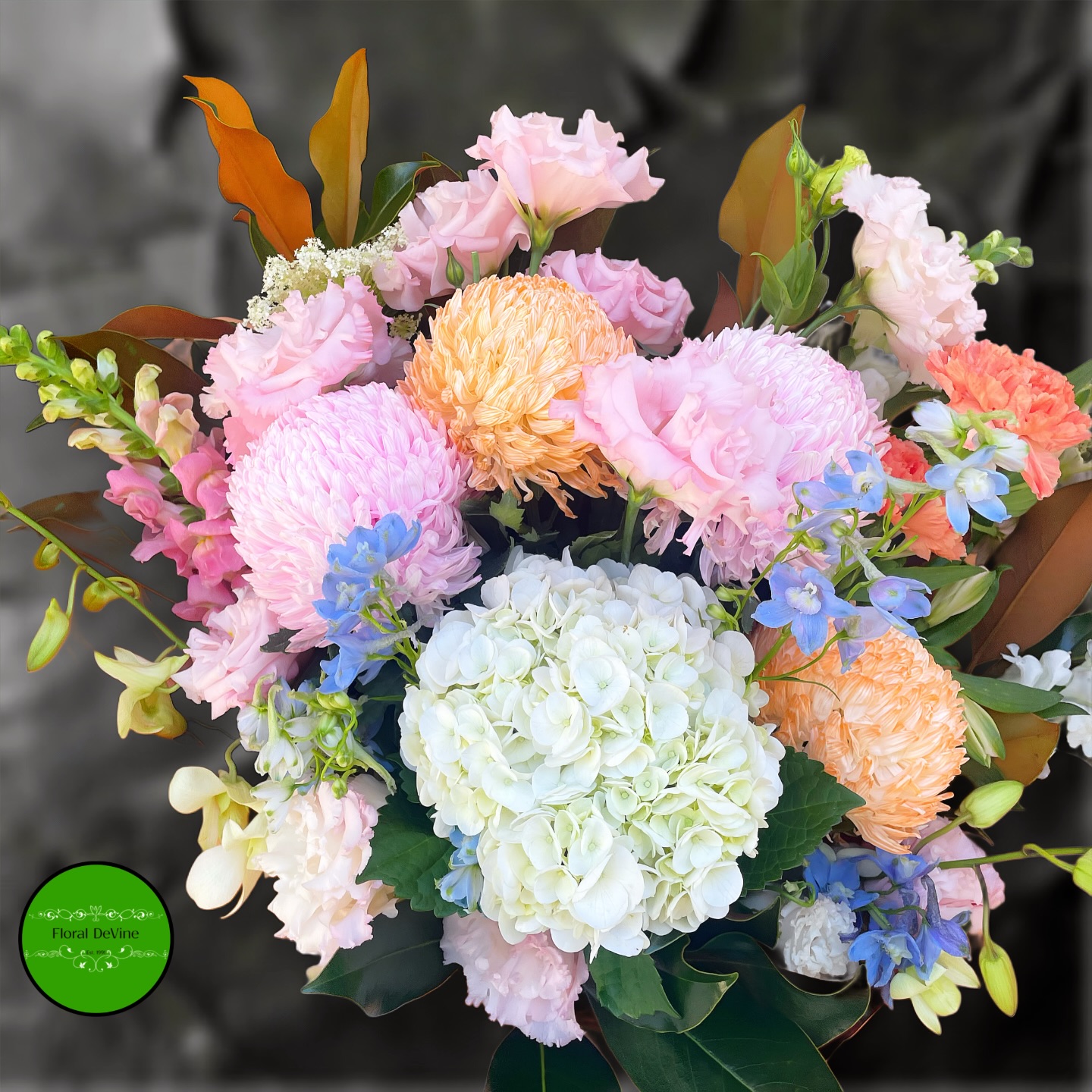 Just a little something is ALWAYS welcome from @floral_devine ! Be thoughtful today. #huntershillflorist #drummoyneflorist #flowerssaymorethanwords #gladesvilleflorist #rydeflorist