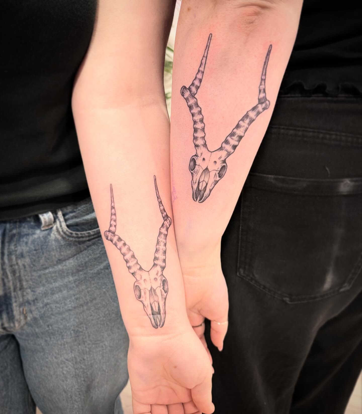 Awesome Bezzie tatts 🖤
.
.
.
.
.
.
#bestietattoos #matchingtattoos #skulls #skulltattoos #friendtattoos #bestfriend
#tattoo #tattoos #stowmarket #ink #inked #getinked #girlswhotattoo #tattooist #art #femaletattooist #gettattooed #prettyinink #Suffolk #girlswithtattoos #tatts #lgbtsafespace #dowhatyoulove #follow #femalerun #safespace #tattoosarecoolandyouknowit