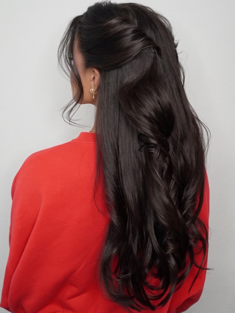 Save for inspo โจ
So excited for this beautyโs glam & wedding day! ๐โค๏ธ
#weddinginspo #tampamua #weddinghair #weddingmakeup #explorepage