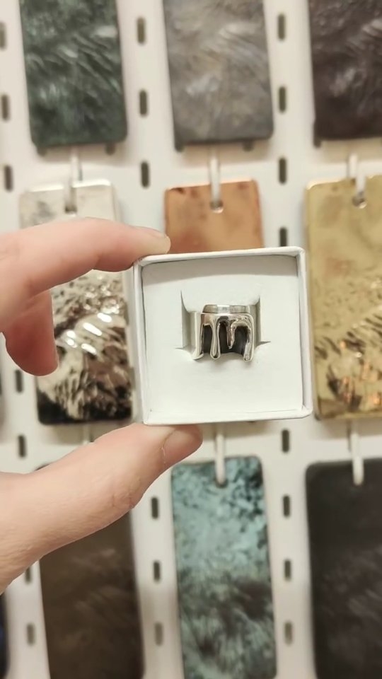 Something different this week. An old silver cuff was brought to me, which I customised with an heirloom to make a modern gentlemen's silver and leather bracelet. It left a perfect piece of silver to design a bespoke ring for his wife.
I loved the challenge of merging old and new and to combine the left over silver into two completely unique pieces of jewellery. This chunky drip style ring has now been gifted.