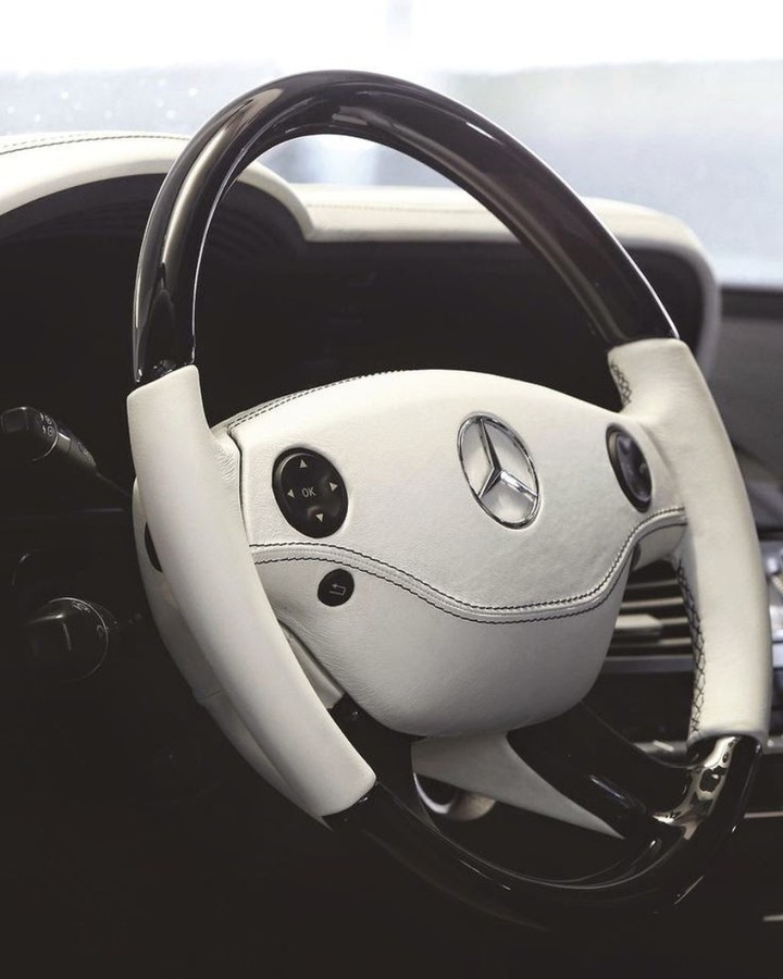 #Mercedes #MercedesBenz #MercedesAMG #luxury #lifestyle #leather #carinterior #cardesign #automotive #photography