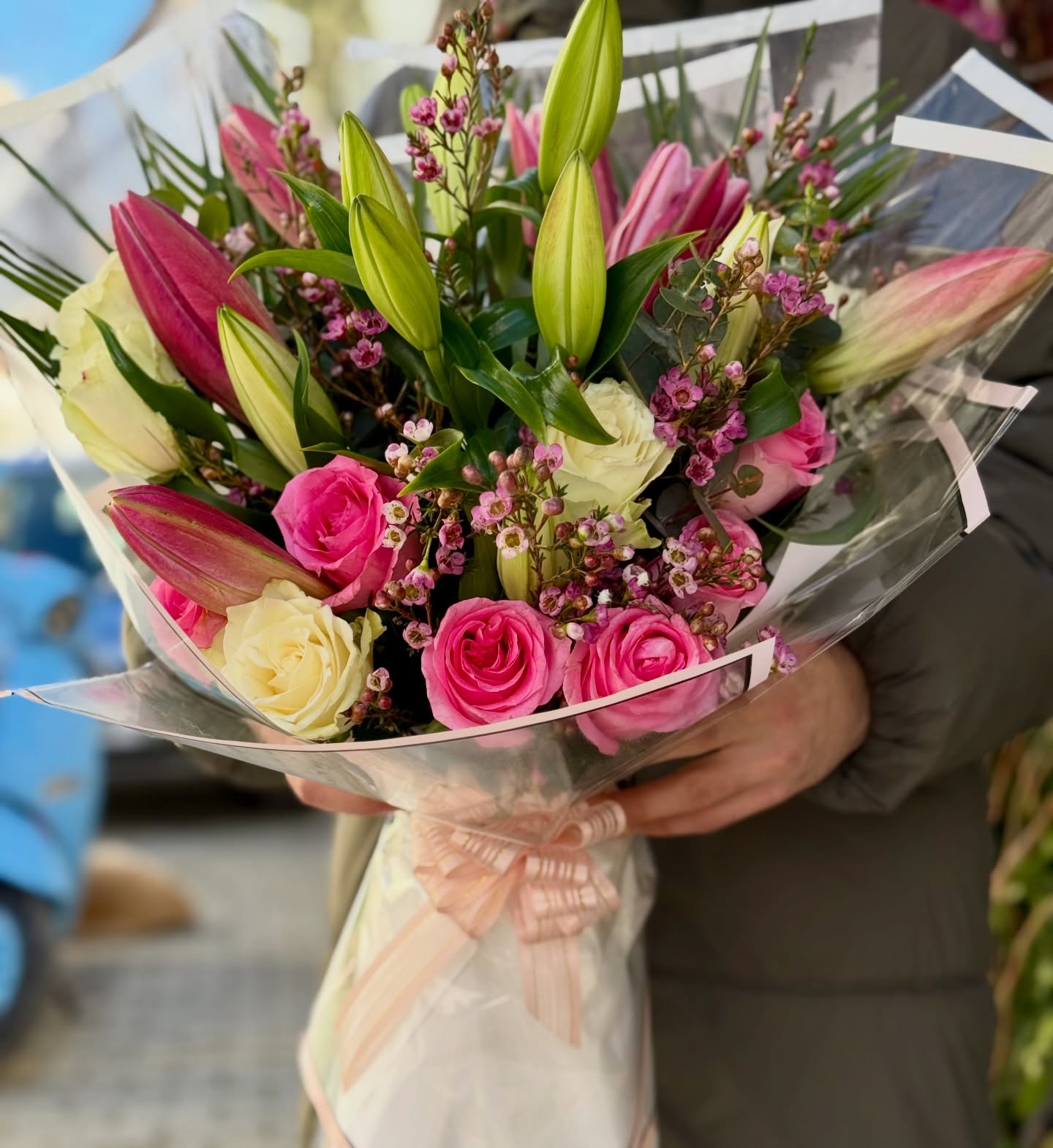 Masumiyetin beyazı, sevginin pembesi… Hislerinizi en zarif haliyle anlatın 🤍🌸