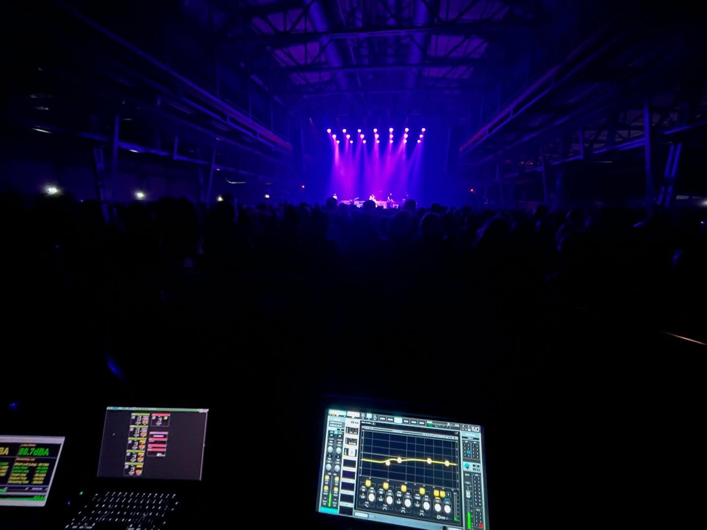 Big ole room tonight in bavaria for the @girlintheyearabove gang on Sean Candy’s birthday (AKA Turbo Daddy)!
Smashed it, as always.