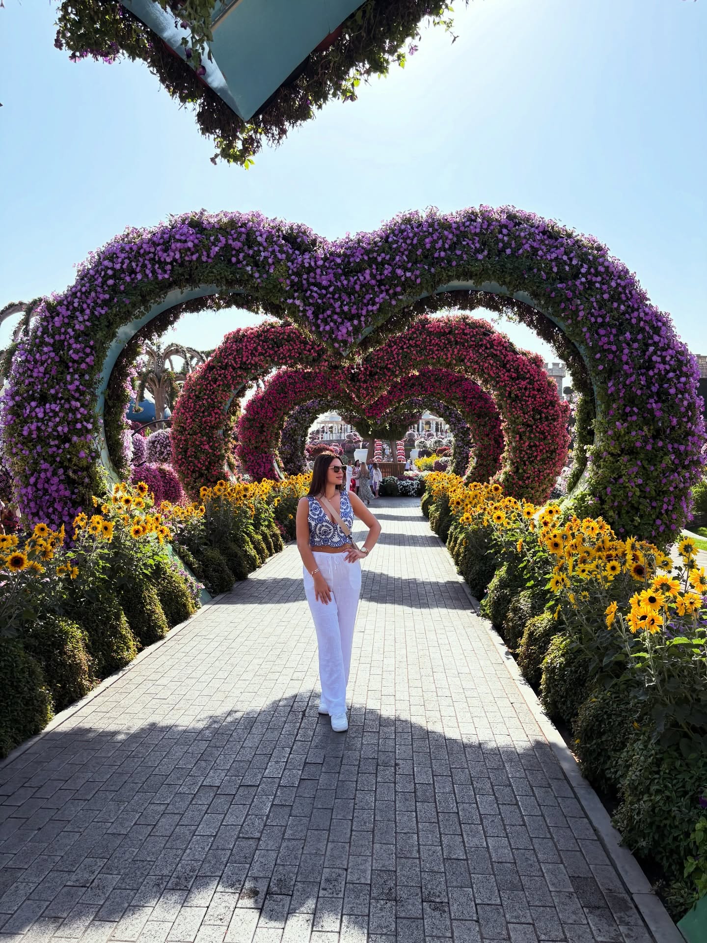 Truly, a life worth dying for. 🌸
#dubai #miraclegarden #travelgram #lifestyle #explore