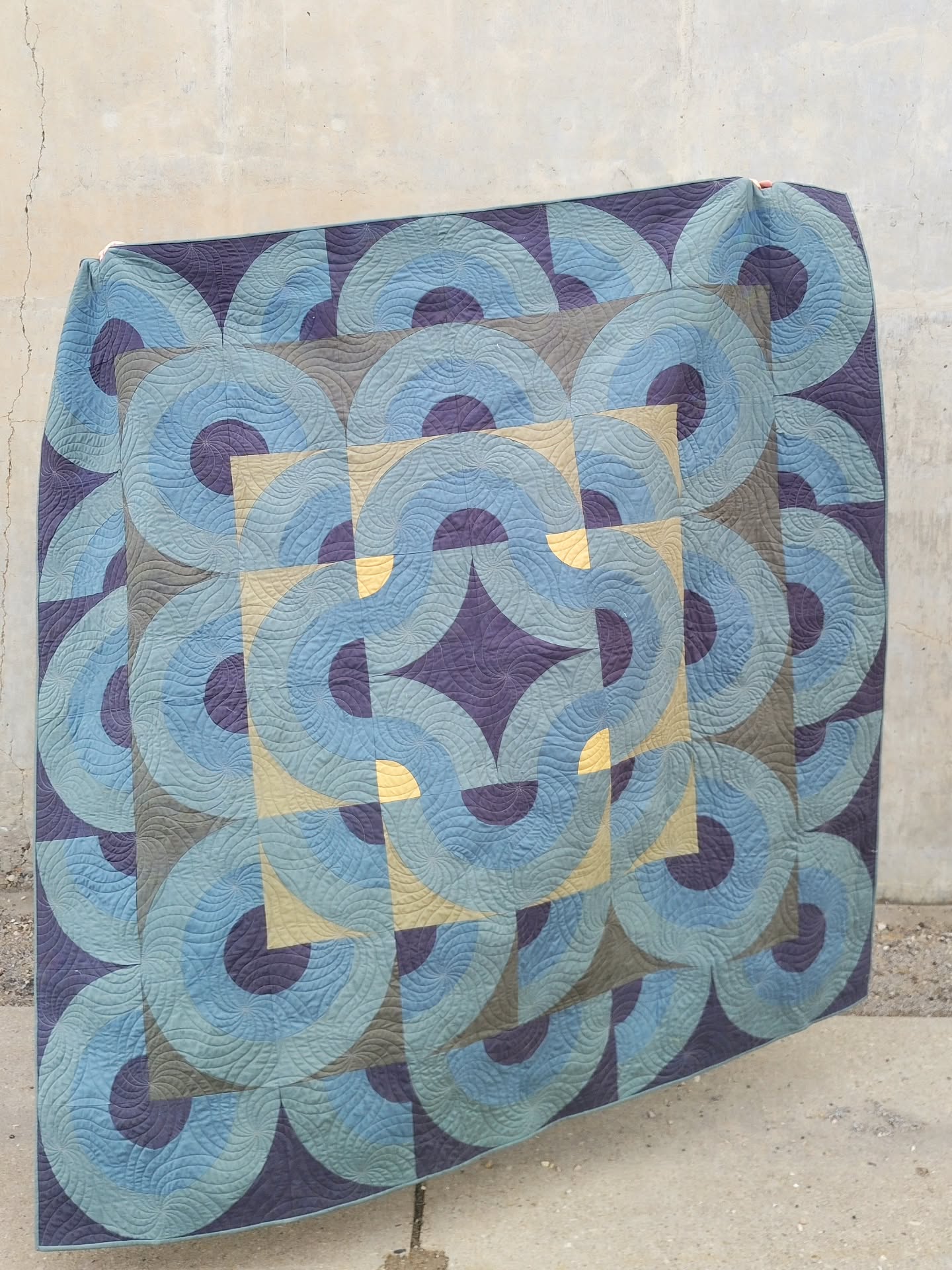 How about a new pattern to kick of QuiltCon???
VAULT is available NOW! And the best part? It uses the #RotundaQuiltPattern acrylic templates from @cutoncequilts so you get two uses out of those babies!
P.s.
We're just not going to talk about the block that's wrong on this sample quilt which, I only realized was wrong while editing these photos 😂😅 AI could never
This sample was made using the all-new @windhamfabrics Ruby+Bee Solids
And @aurifilthread , as usual