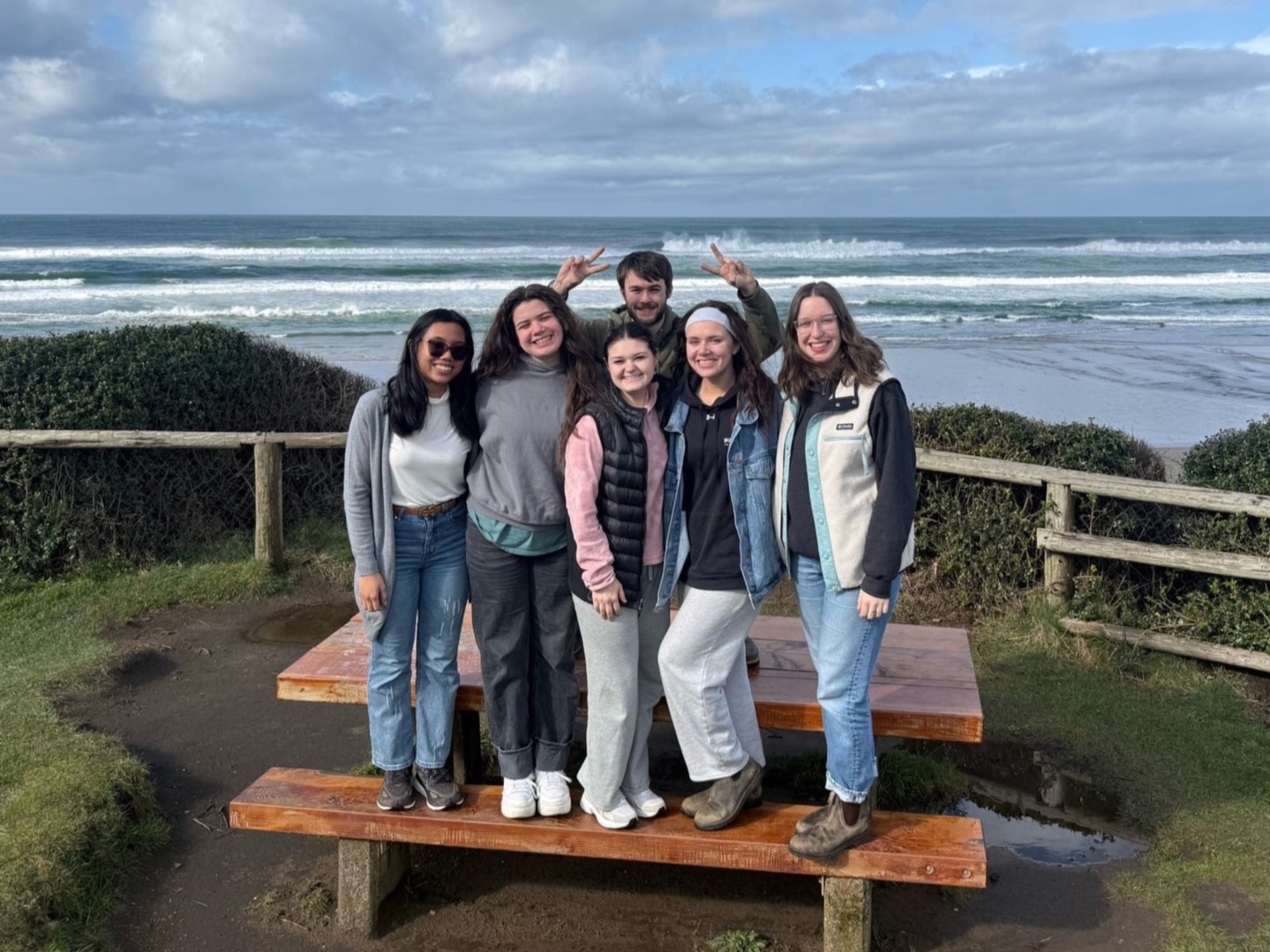 Embracing the Oregon Coast at this year’s Junior Discernment Retreat! 🌊🌲
Junior Beacons spent the weekend leaning into both fellowship and solitude as they reflected on their journey and discerned God’s calling for their lives.
We’re cheering you on every step of the way, Juniors!