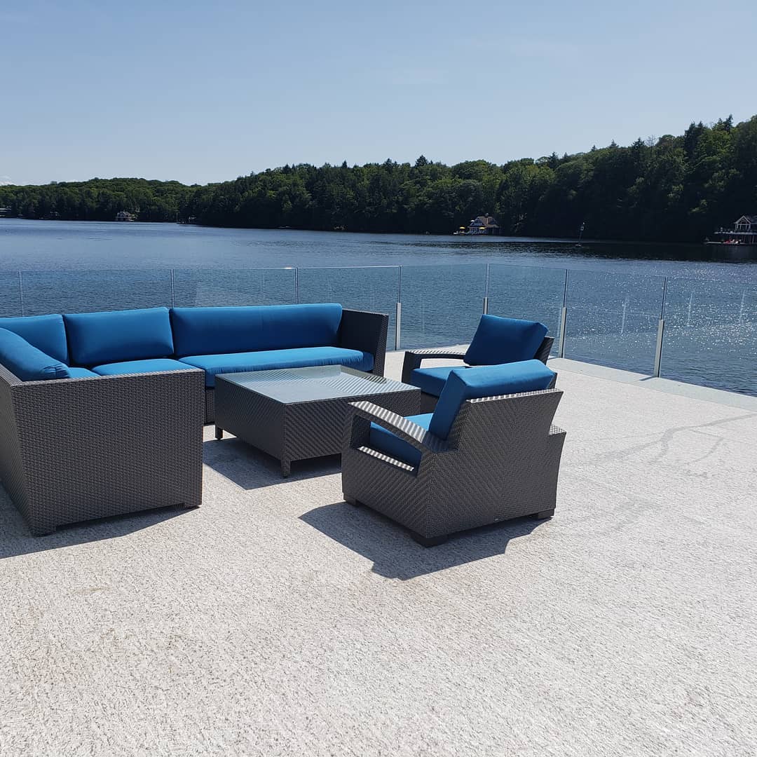 Beuautiful place to relax, on the new boathouse deck