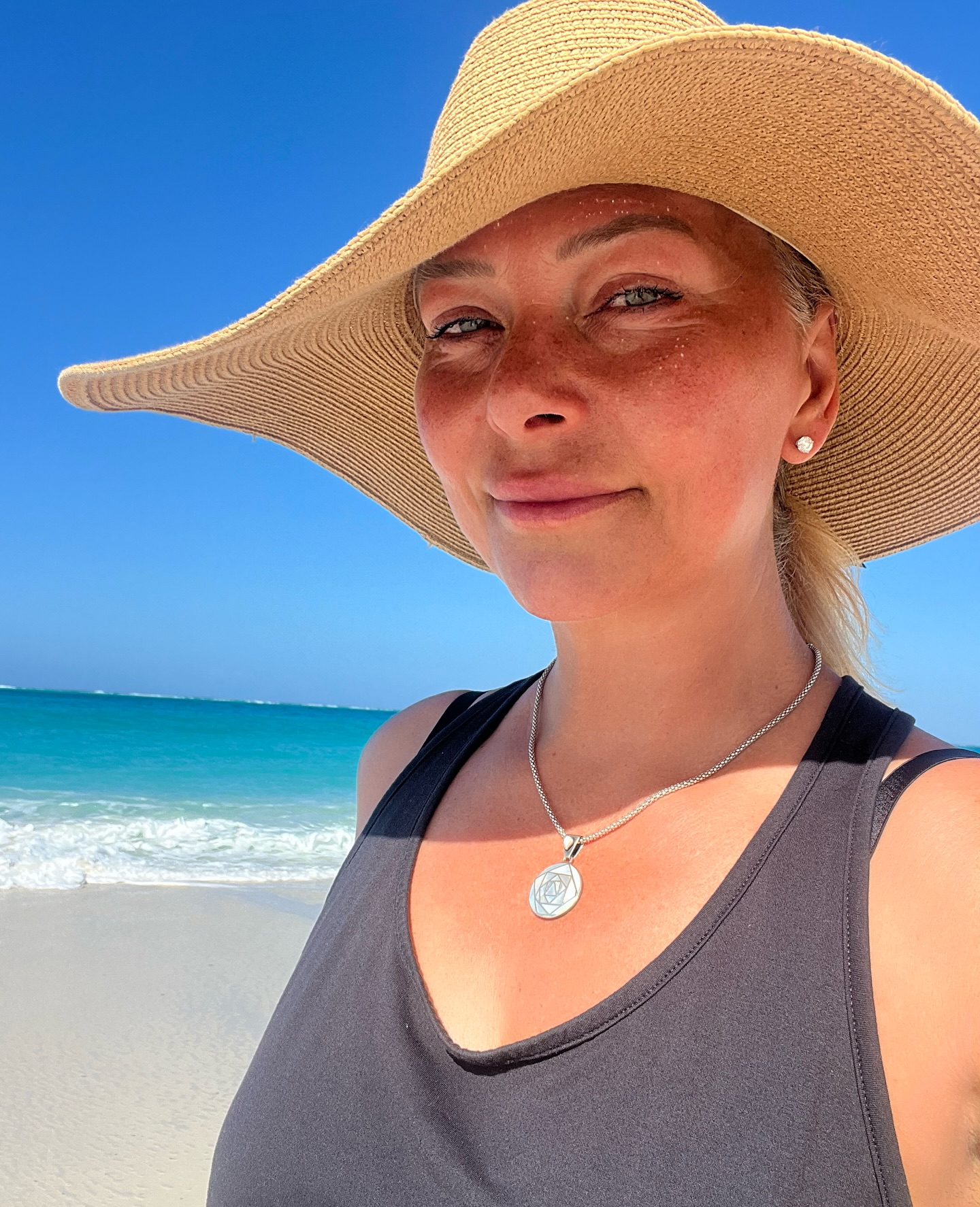 Step outside for a few minutes.
Turn your face to the light.
Let your shoulders drop.
Breathe like you’ve got nowhere to rush to.
And let the sun do what it does best …remind your cells what “enough” feels like.
#sun #sunworship #wonderlust #sunshine #turksandcaicos #healing #recharge