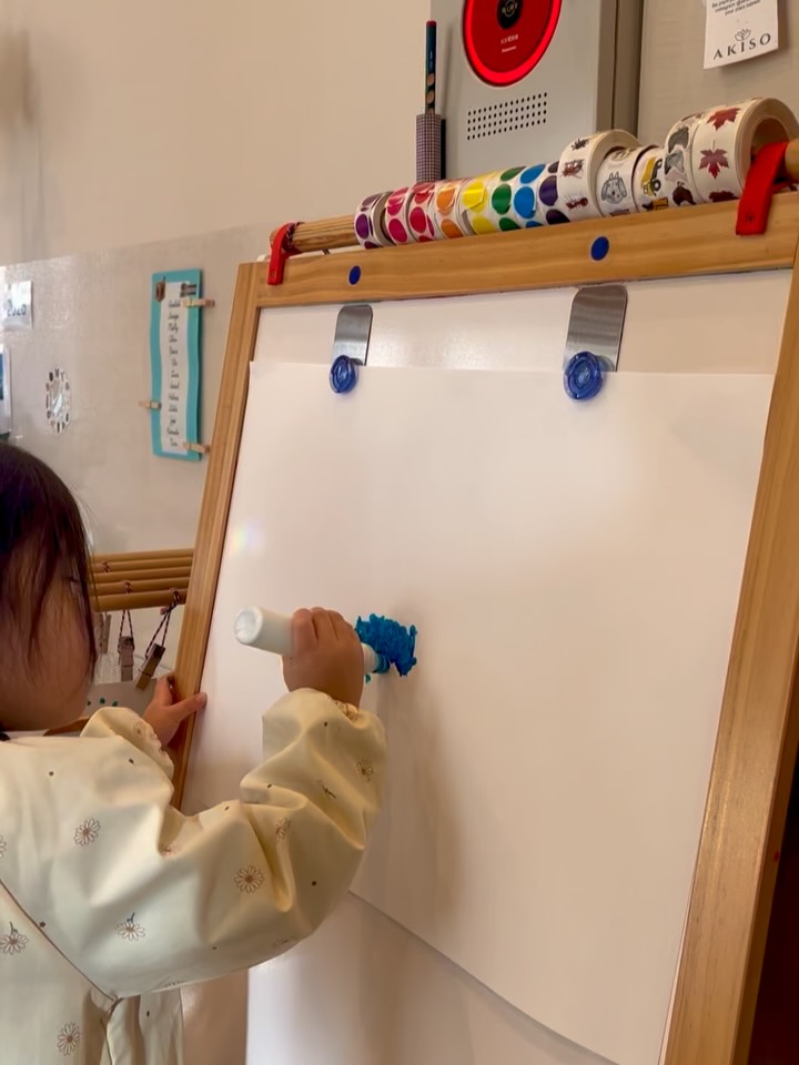 Deep concentration is a sign of meaningful work. Montessori environments protect uninterrupted work cycles so children can fully engage and persist with purpose.
Save if you love focused moments!