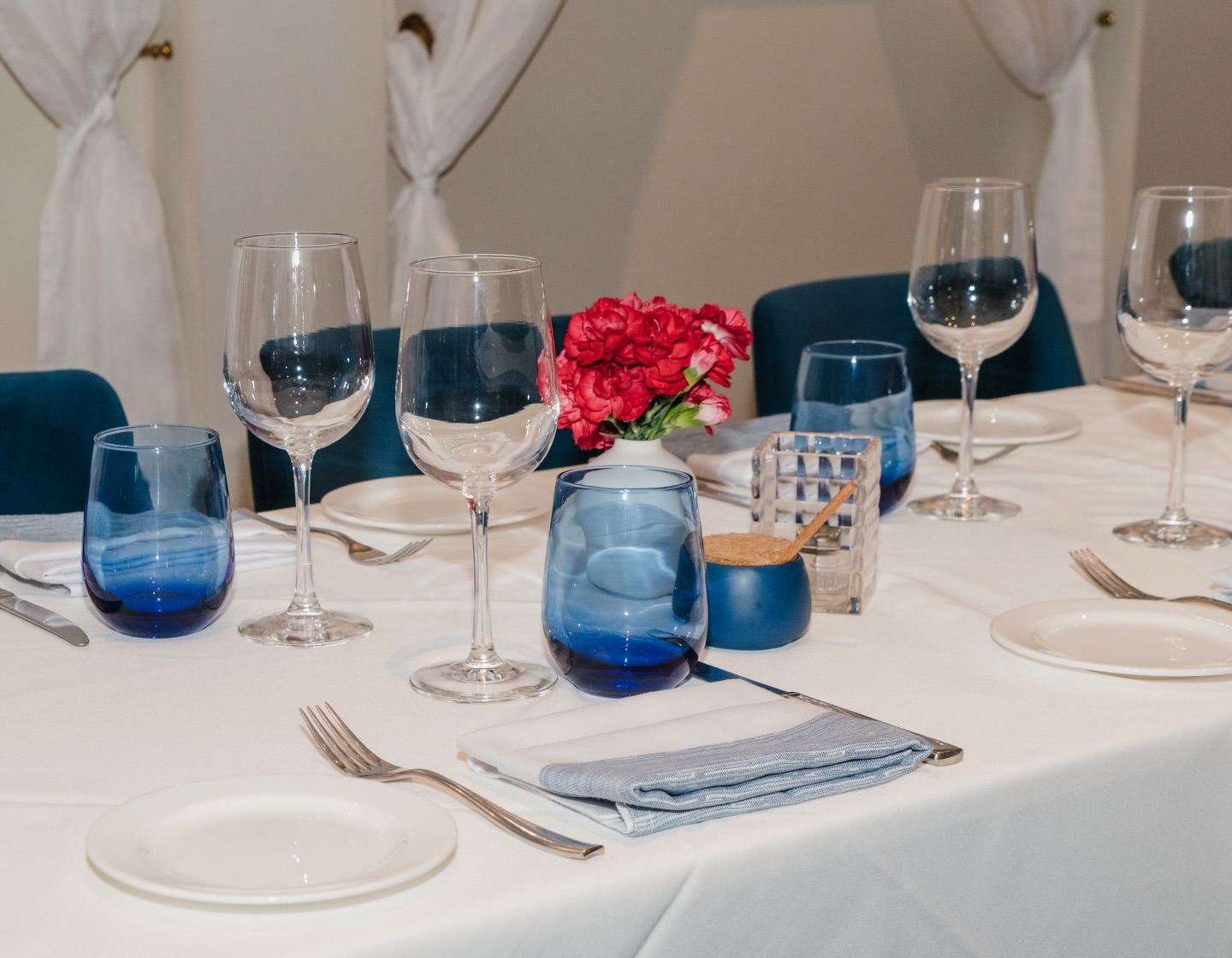 Where every detail sets the tone.
Crisp linens. Deep blue glassware. A table styled with intention.
At Salute Ristorante, private events are not simply hosted - they are curated. From intimate celebrations to elegant gatherings, every element is thoughtfully composed to reflect Italian sophistication.
Let us create your next unforgettable evening.
•••
#salutepalmbeach #palmbeachevents #privateevents #italianelegance #luxuryevents
