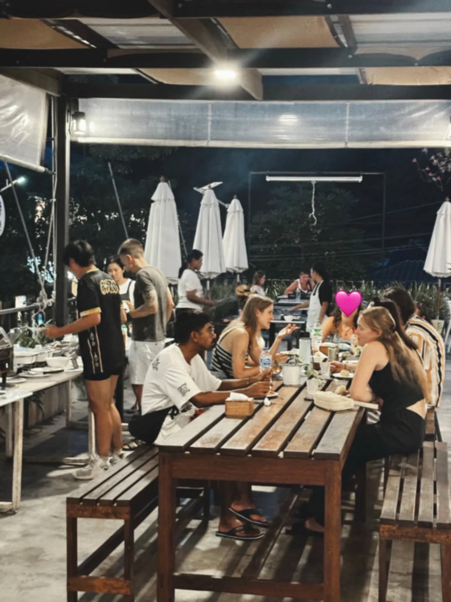 Happy BBQ Day, every Saturday at The Dearly Hostel🔥 Come for the food, stay for the people :)
.
.
.
#kohtaohostel #kohtaovacation #kohtaoisland #kohtaolife #kohtaofood