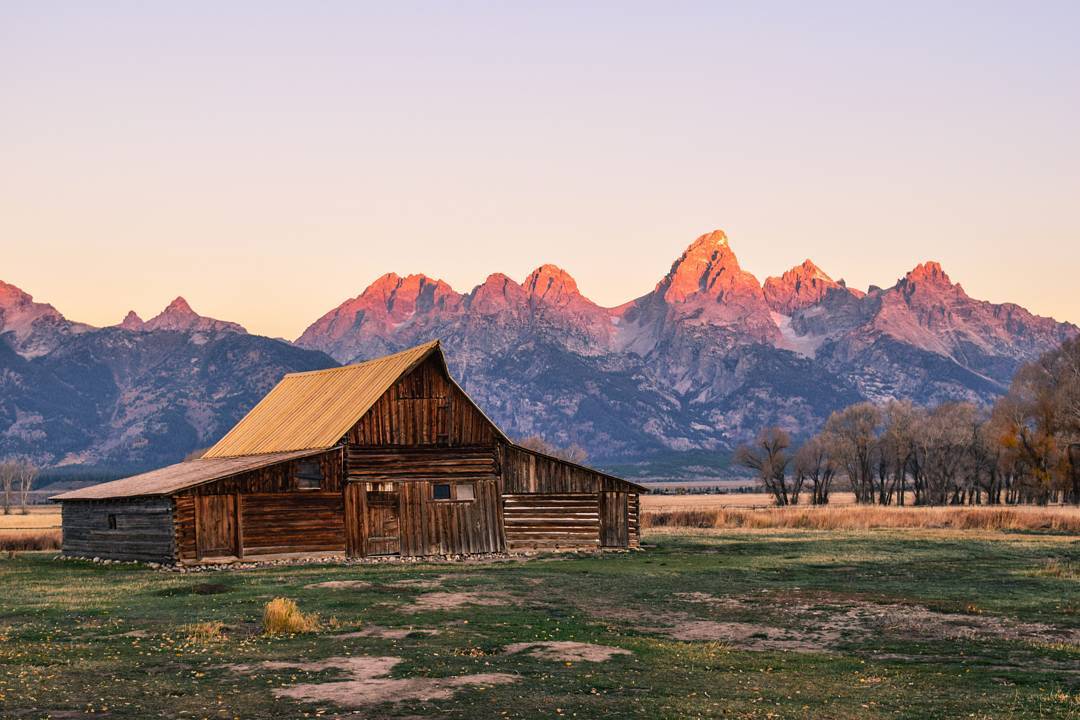 We shuttle from Salt Lake City to Jackson Hole!
#jacksonhole #tetons #parkcity #saltlakecity #privatetransportation #slcairport #transportation #blackcarservice