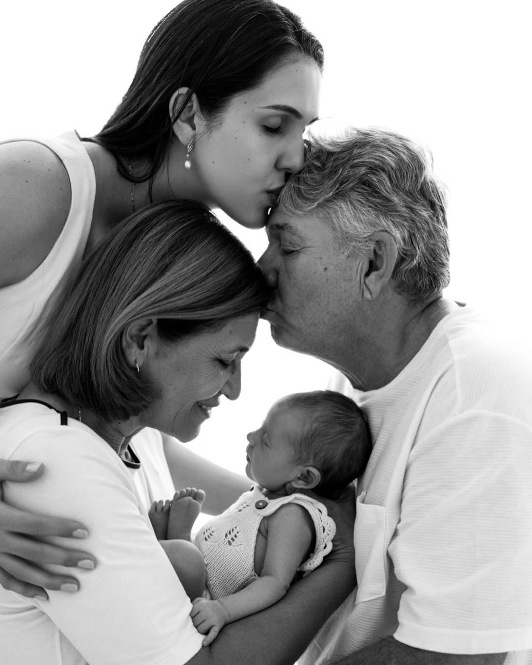 My week
Twelve incredible sessions
2 previous client & 10 brand new
Looking at this makes me realise just how adorable my weeks are
And how lucky I am to hang out with these beautiful solids for a living
#babyshowergiftideas #newbornphotography #bestnewbornphotographer #irishmammy #newbornportraits