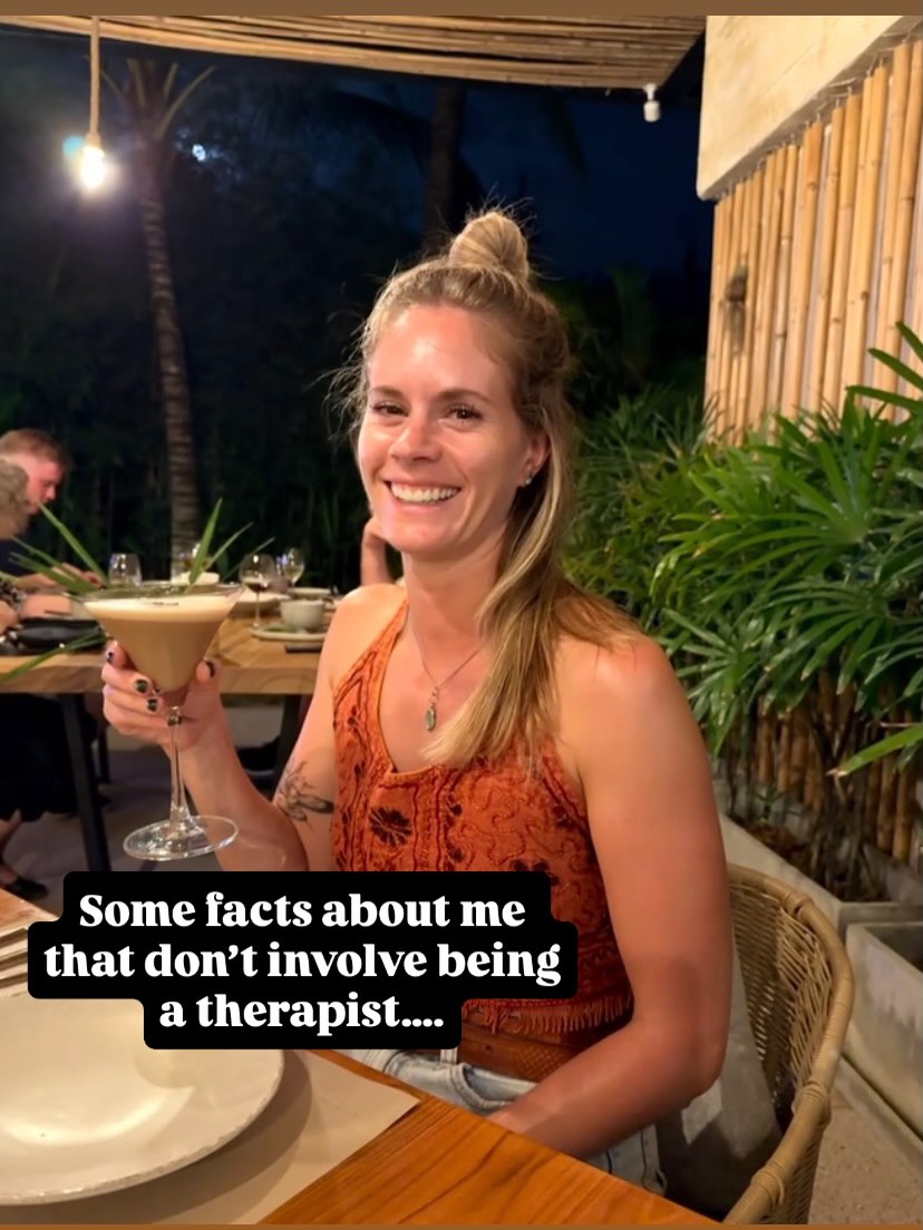 Get to know your therapist 👋
@sawyapsychologicaltherapies edition ✌️
#sawyapsychologicaltherapies #emdrtherapi̇st #cbttherapist #traumatherapist #mentalhealthsupport