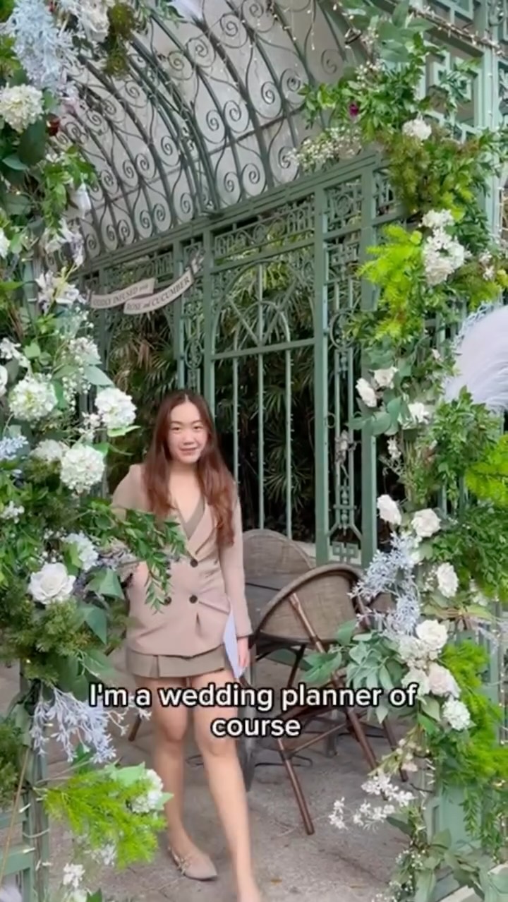 I am a wedding planner in Singapore, of course I have a backup plan… for your backup plan.
Because “just in case” is my personality trait. 🤍