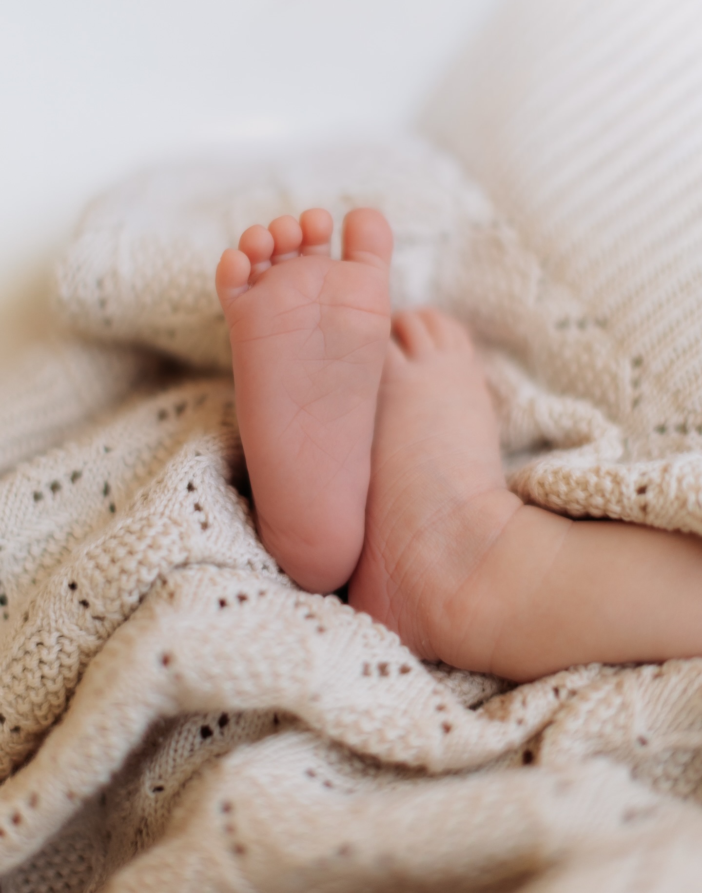 The tiniest little details will be the ones you miss the most.
#penrithnewbornphotographer
#sydneynewbornphotographer
#penrithmums
#sydneymums
#westernsydneymums