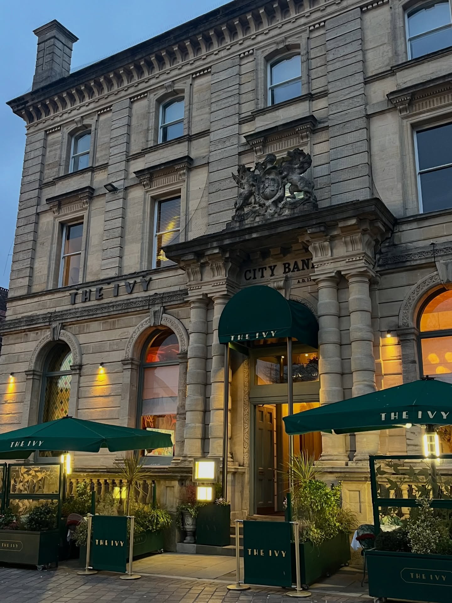 Over the past few weeks you'll have found me at my dining room table in my oodie, head down, writing scripts for all my wedding ceremonies this year and spending the evenings in my home studio making bridal accessory orders.
Yesterday I had a little day off and took a trip to the iconic Trago Mills with my mum and George (and Pickle hidden in my coat 🐶) Have you SEEN the Italian gardens at the top of the garden? I legit think it would make a beautiful ceremony space 😅 One of my brides wrote in her questionnaire that she received her first ever message from her husband-to-be on the ramp by the kitchen section so of course I had to send her a photo when I was there 😆
Having been there since BREAKFAST(!) I then had 45 mins to get ready and run out the door to get the train to Exeter to meet some wedding supplier girly friends.
On the way there I saw my favourite scene on the train to Exeter - Powderham Castle and all the magical deer in the grounds 🦌 I had to text my couple who's ceremony I'm performing in May and they said that that's pretty much how they discovered it and chose it as their wedding venue!
It was so nice to get dressed up and go somewhere a bit posh. We're massive @consciousclubband fan girls so we chose @ivyexeter so we could watch them play. I'm so excited to have them perform at my first ceremony of the year at @brickhousevineyard in May! 😍 We all had a good natter and ate some yummy food and it made me feel so grateful to be a part of such a wonderful industry ❤️
#weddingindustryfriends #weddingcelebrantuk #bridalaccessoriesdesigner