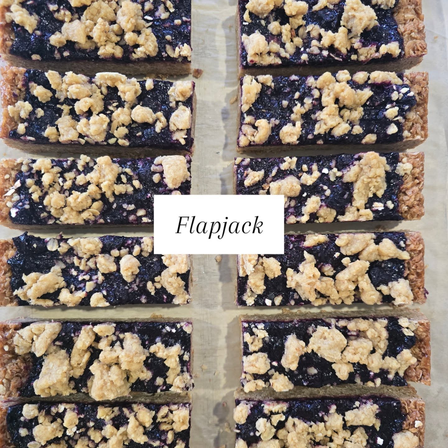 Our signature Crumble Flapjack ✨️
Packed with blueberries 🫐 rolled & jumbo oats, and crunchy crumble 💫
#layerd_cakes #flapjacks #bakeryproduction
#bakefromscratch #yorkshirefoodanddrink