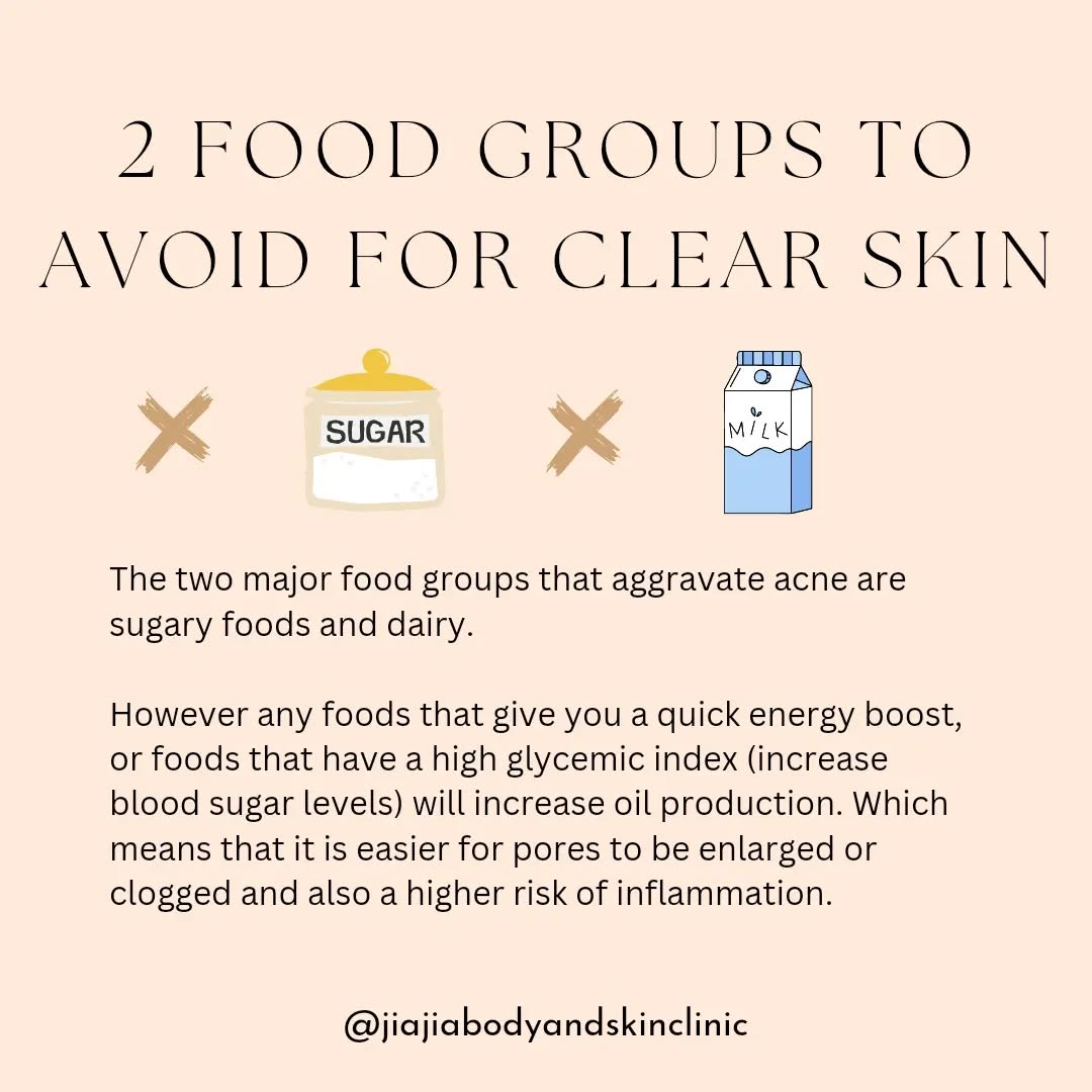 What you eat matters!
Diets can greatly affect your skin health.
The two major food groups that aggravate acne are sugary foods and dairy.
However any foods that give you a quick energy boost, or foods that have a high glycemic index (increase blood sugar levels) will increase oil production.
Which means that it is easier for pores to be enlarged or clogged and also a higher risk of inflammation.
Some foods to avoid are:
❌ chocolate
❌ doughnuts
❌ cakes
❌ pastries
❌ skim milk
❌ full cream milk
❌ milkshakes
❌ boba
#diet #acne #beauty #health #skincare