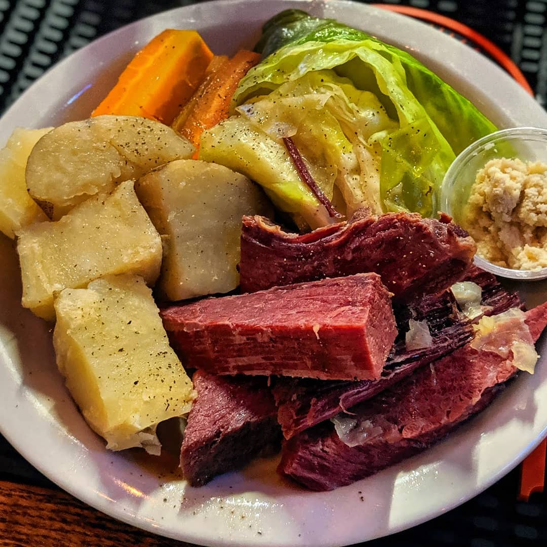 Irish Thursday @ LSP
50¢ Chicken Tenders
$8 Corned Beef & Cabbage
$8 Reuben w/ Guinness Pint
$4 Guinness Pints
$3 Jameson Shots