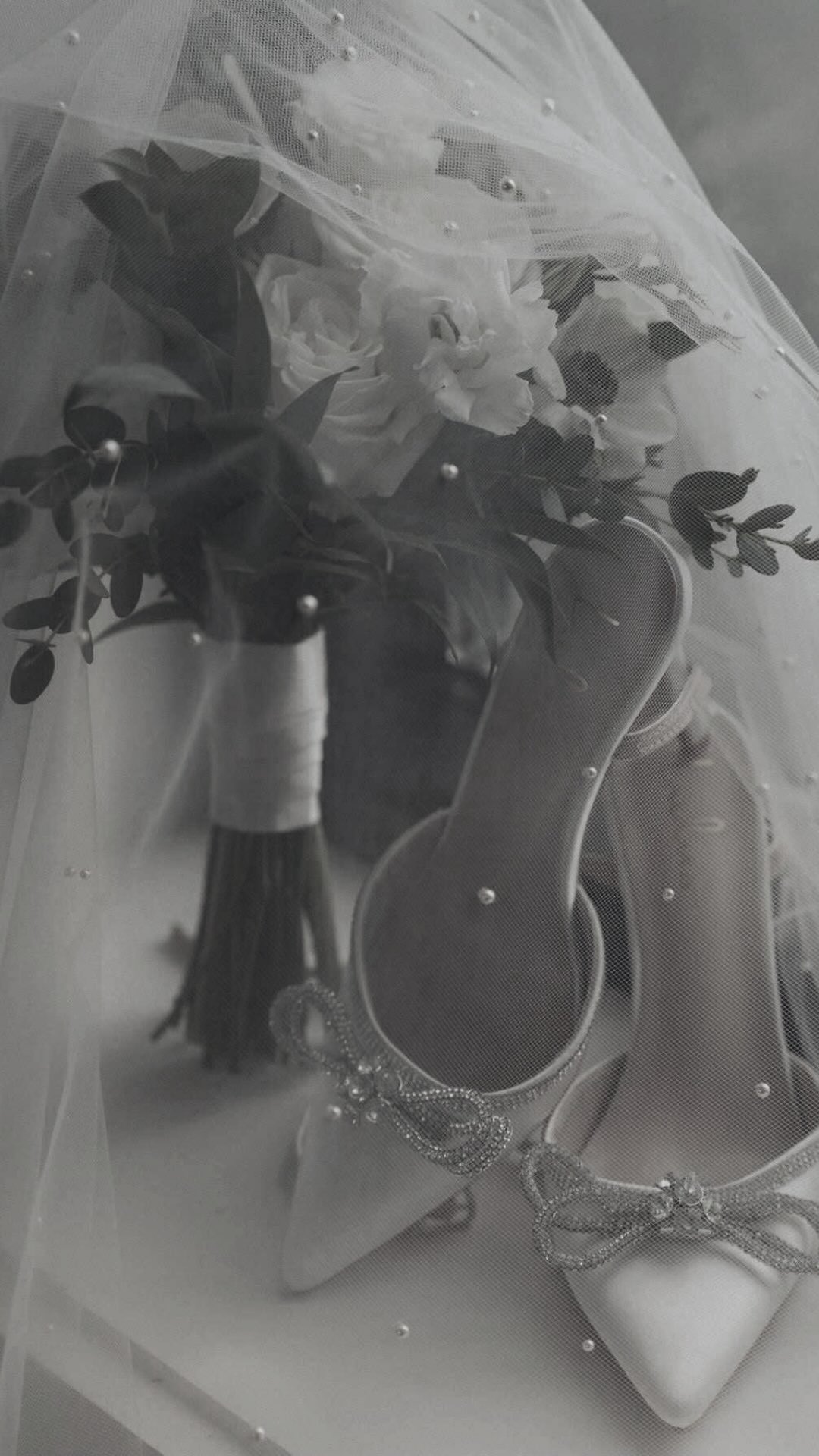 Wedding content, reimagined.
Cinematic visuals.
Modern pacing.
Intentional storytelling.
Not just posting photos — but creating something with them.
Movement. Emotion. Presence.
Delivered within 24 hours so you can relive it while it’s still fresh.
Always honoured to work alongside incredibly talented photographers who capture the timeless frames ✨
Check out the talented @fnwngphotography
Now booking Ottawa couples for 2026.
#OttawaWedding #OttawaBride #WeddingContentCreator #OttawaWeddingVendor #weddingcontent