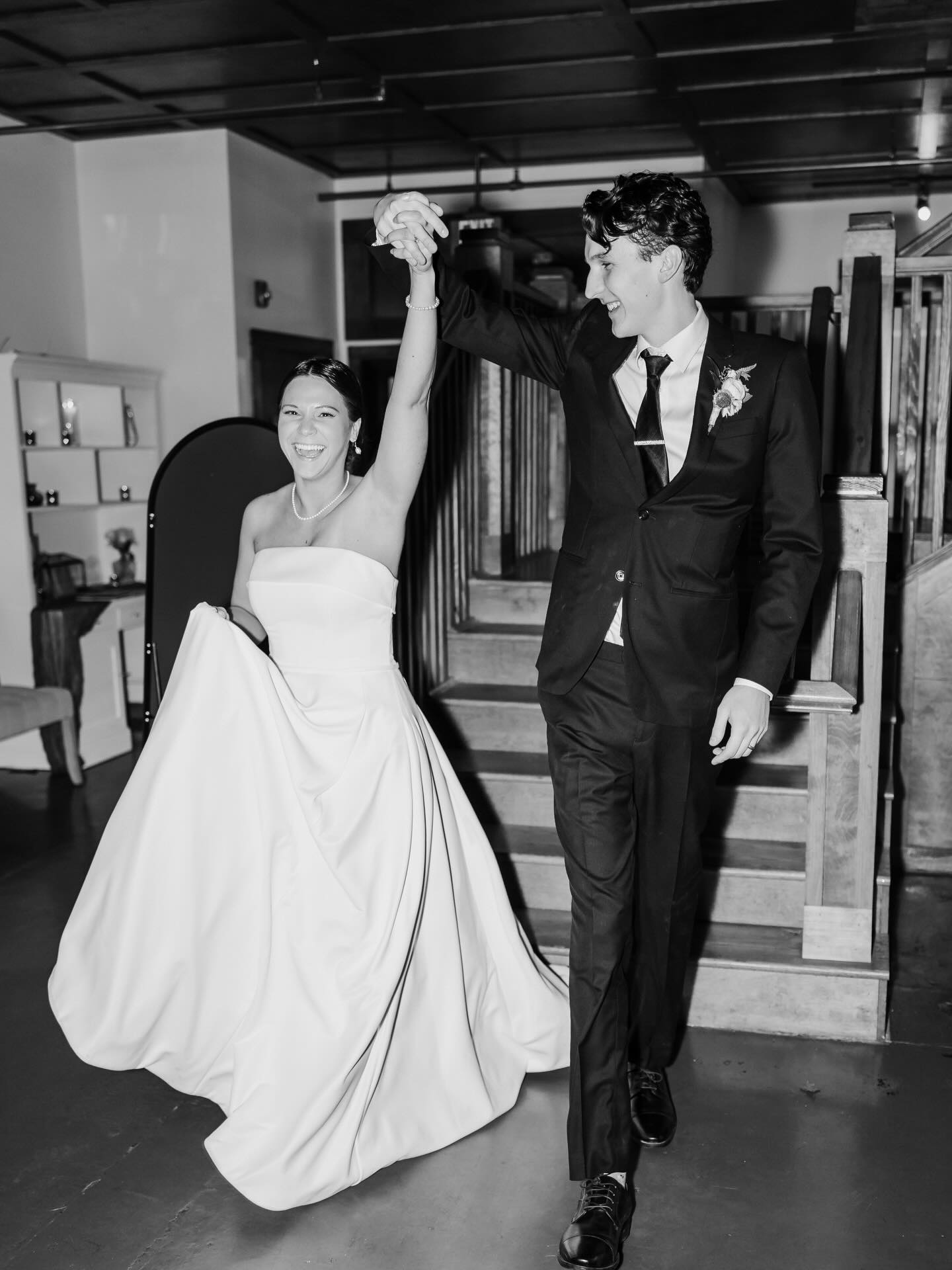 Introducing the new Mr. and Mrs.!!
-
Coordinator - @hustlebustleevents
Venue + Bartenders - @magnoliavenuebrookside
Hair & Makeup - @naturallyyouartistry
Photographer - @photo__kc
Catering - @garozzosristorante
Cake - @mclainscakery
Florist - @bloomfloralkc
DJ - @platinumdjkc
Dress - @truesociety_bellevogue
Suits - @generationtux
-
#WeddingDay #WeddingDJ #DJ #WeddingEntertainment #entertainment