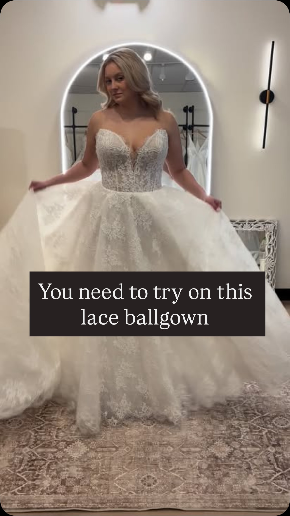 The Alexandra @lapremierebridalofficial 🤍 @megwaterfield
.
.
.
#ctbride #weddingdress #lapremiere #bridetobe #weddinginspiration