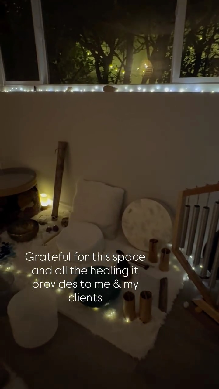 Container for healing ✨
When you create spaces that feel nourishing to your soul it allows that energy to vibrate out and attract in more that aligns with you.
Grateful for this space and all the beautiful souls who come through for various forms of healing.
If you’d like to get sound healing dates for March comment “yes please” below in the comments 🤍
Spaces fill up fast 7 people max.
Looking forward to seeing you there!
#soundhealing #journey #heal #reset #losangeles