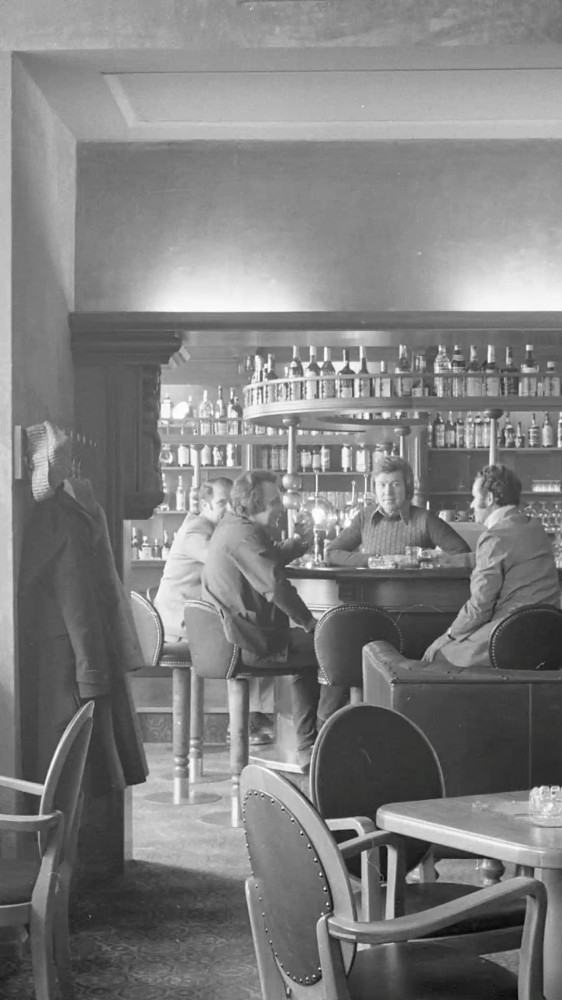 50 Jahre Ludwigs – und jede Stimme erzählt eine Geschichte.
Danke, dass ihr Teil unserer Reise seid.
Auf die nächsten Kapitel.
Freut euch auf unsere große Jubiläums Gala am 21.03.2026.
#50jahreludwigs #jubiläumsludwigs #seit1975 #karlsruherleben #gastfreundschaft #ortezumbleiben #ludwigskarlsruhe