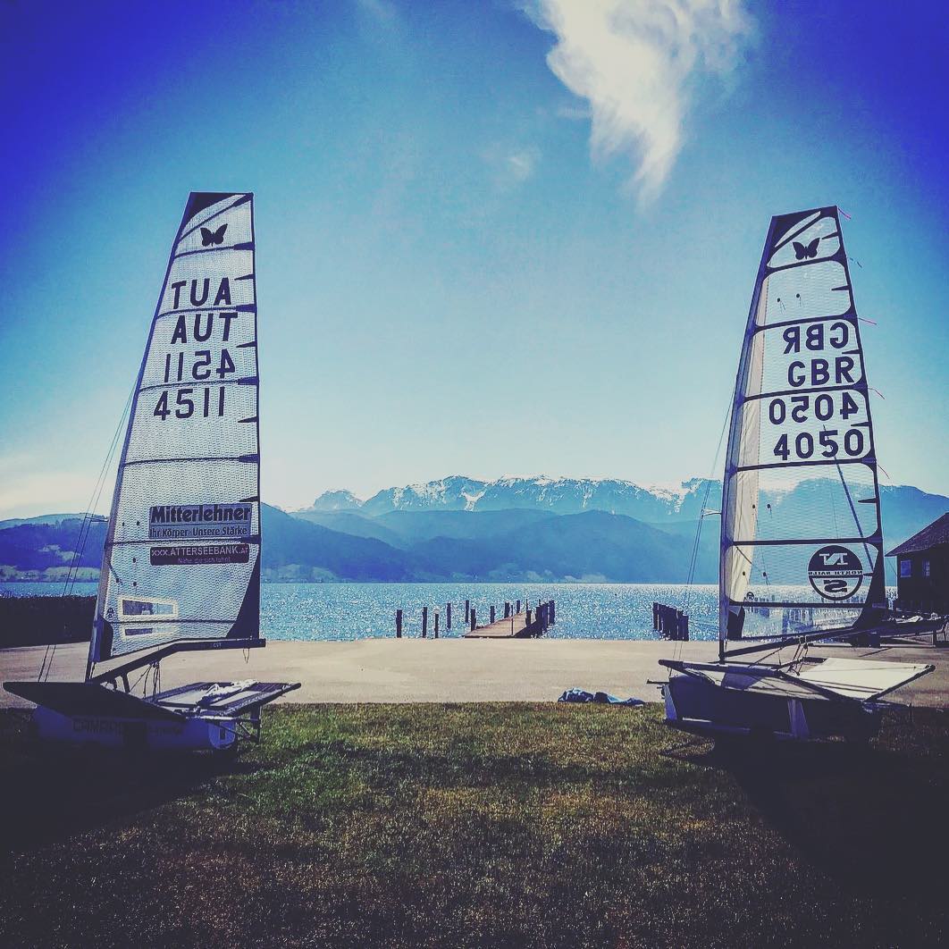#internationalmoth #firstsailoftheseason #attersee #sun #rosenwind #stillsnowonthemountains