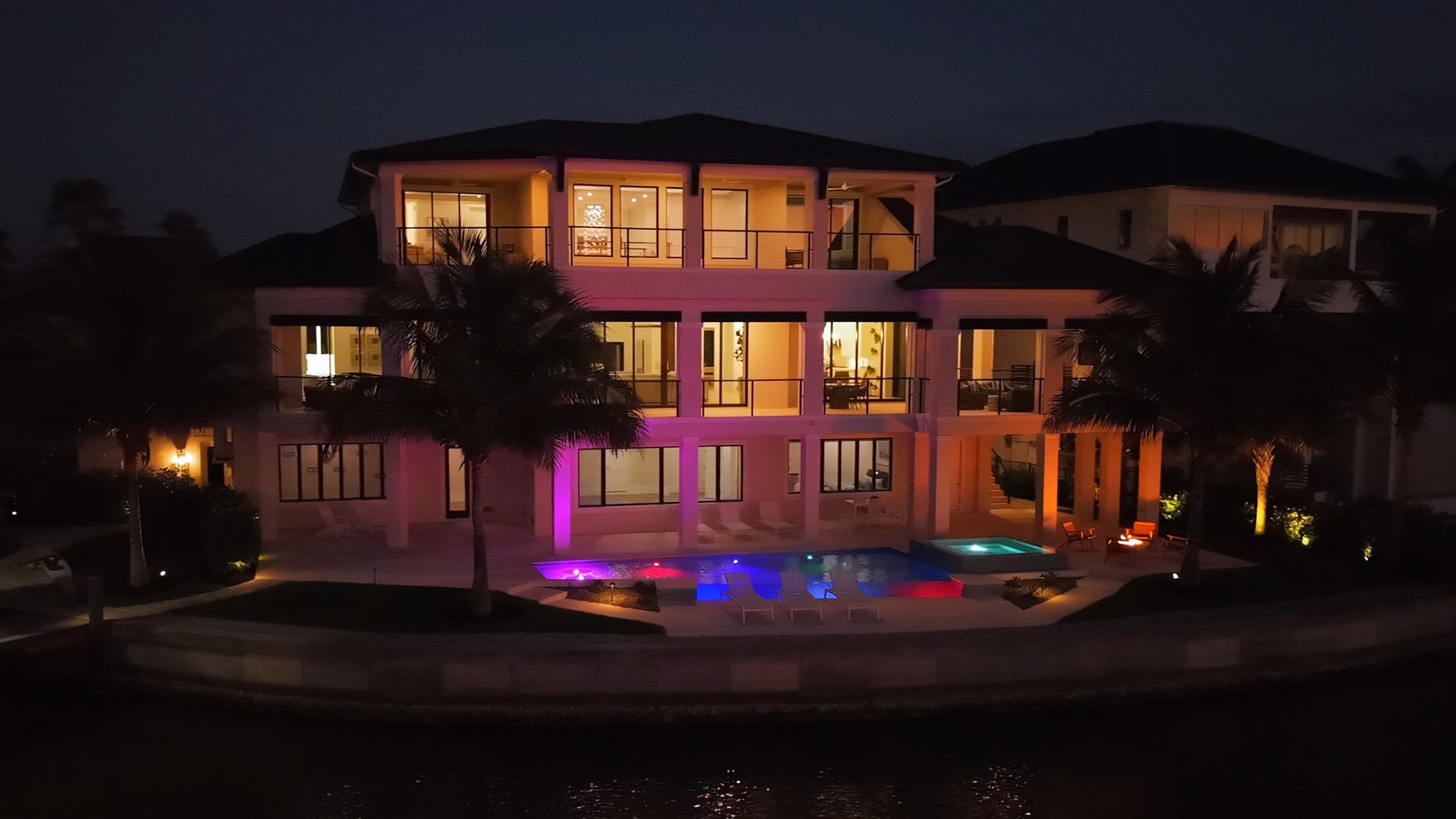 Waterfront views all day… and even better at night 🌙
.
.
.
#RealEstateVideo #DayToNight #WaterfrontProperty #LuxuryListing #HomeMarketing #ListingVideo #RealEstateMedia #GoldenHour #TwilightShoot #LuxuryHomes #PropertyTour #CinematicRealEstate #HomeForSale #RealtorLife #ListingAgent #DreamHome #CoastalLiving #WaterfrontLiving #HouseGoals #VideoMarketing #ModernHome #LuxuryRealEstate #RealEstateLife #HomeShowcase #PropertyMarketing #SWFL #SouthwestFlorida #NaplesFL #FortMyers #CapeCoral