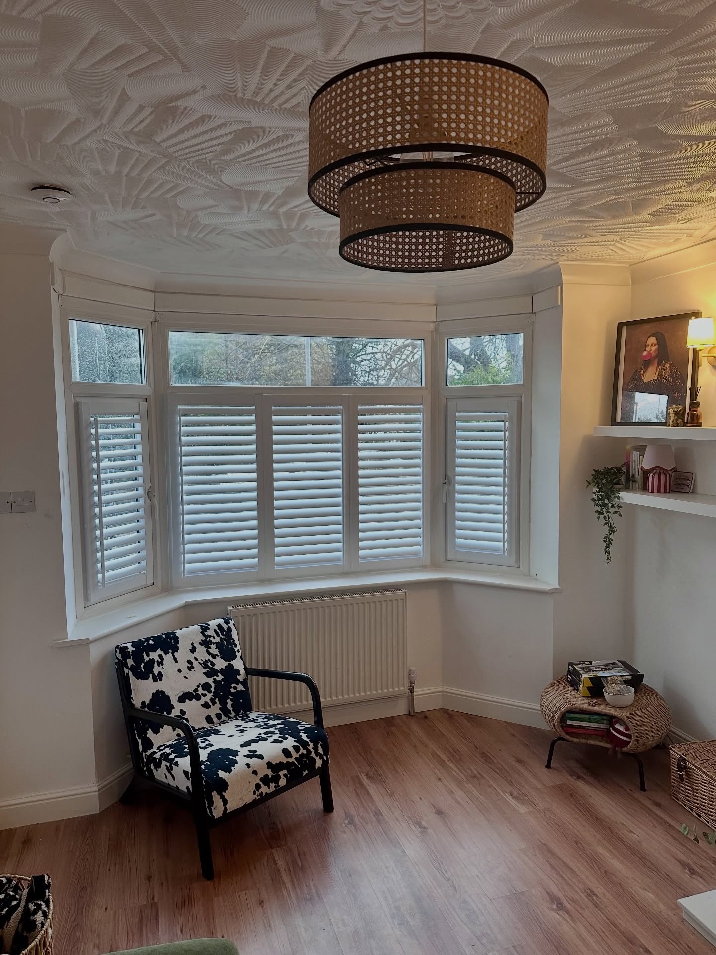 That Cafe style shutter finish though… 😍
@kadeyrianne_
How do you transform your home?
For styling advice for your home, book a free quotation, and we will come over to help inspire you.
https://www.rsmhome.co.uk/getaquote
🔗 Products in photo-Slimline arctic white shutters
•
•
•
•
#rsmhome #nantwich #cheshirehomes #shavington #crewe shutters newbuildinteriors