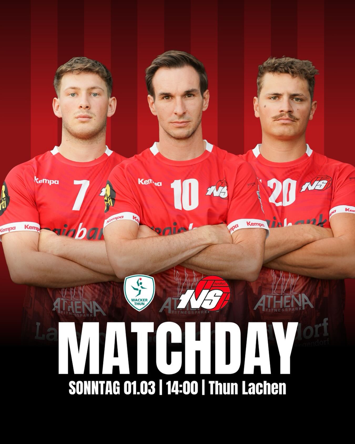 📍 Mit Rückenwind ins Berner Oberland! 📍
Am Sonntag, 01.03.2026, gastiert der TV Solothurn in der Lachenhalle in Thun bei SG Wacker Thun 2 / Steffisburg. 🚌💨
Anpfiff ist um 14:00 Uhr.
Vier Siege aus fünf Spielen im Jahr 2026 – die Formkurve zeigt klar nach oben. Mit viel Selbstvertrauen reisen die Ambassadoren ins Berner Oberland und wollen den positiven Lauf fortsetzen. Das deutliche 33:15 aus dem Hinspiel ist dabei jedoch nur eine Randnotiz: Vergangene Resultate garantieren keine Punkte.
Die Gastgeber werden in der heimischen Lachenhalle alles daransetzen, ein anderes Gesicht zu zeigen. Für den TVS gilt deshalb: von Beginn an konzentriert auftreten, das Tempo hochhalten und erneut über eine kompakte, aggressive Defensive den Grundstein legen.
Wenn die Abwehr stabil steht und man aus der ersten und zweiten Welle einfache Tore generieren kann, stehen die Chancen gut, auch aus Thun Zählbares mitzunehmen. 💪🔥
📅 Sonnatg, 1. März 2026
⏰ 14:00 Uhr
🤾♂️ SG Wacker Thun 2 / Steffisburg vs. TV Solothurn
📍 Lachen, Thun
📺 Liveticker in der Bio