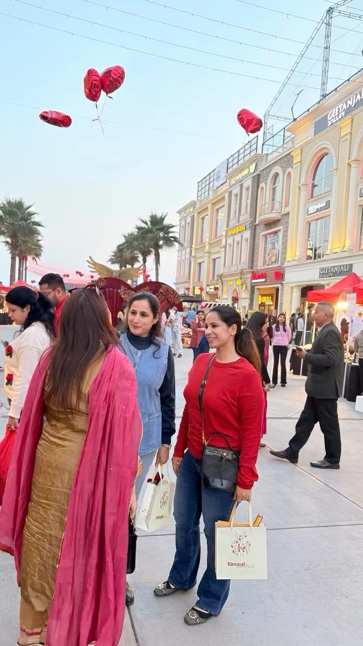 Together, we can strive for a better tomorrow by adopting conscious habits today.
Our exhibition in Ludhiana, though brief, was a rewarding experience filled with learning, patience, and promoting awareness about Kinnaur Valley's raw, unprocessed, and preservative-free seasonal treats.
We're grateful for your presence and support.
#healthier #local #homegrown #simple #kinnauriessentialproducts
