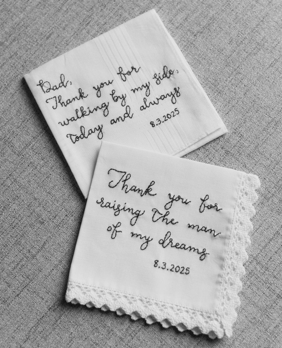 Personal notes printed on linen for your loved ones đ€ A beautiful, heartfelt touch for your wedding day and something to hold onto and treasure forever.â
â
Photo: @cecelinatornberg