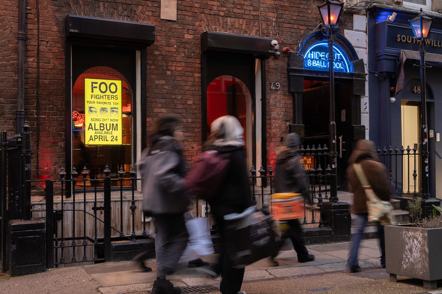 The Foos are back and sounding better than ever with their new single 🤘⚡️ Delighted to have them up on a mix of our urban and large formats around town for all the true rockers 🎸
@foofighters @sonymusicireland