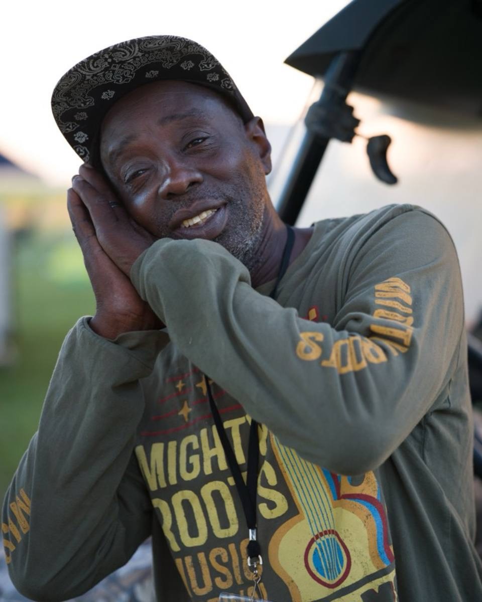 presents DELTA DUSK by John Agather @johnagather
———————————————————————
“The Mighty Roots Music Festival is a testament to the creativity and love for this hallowed ground by an Oldham descendant, Howard Stovall. He decided to return to the land of his ancestors and honor the incredible art form born in this bend of the Mississippi Delta.”
———————————————————————
The Delta does not introduce itself. It reveals only fragments. John Agather moves through the streets of Clarksdale, Mississippi, tracing the heart of a town shaped by music and memory. Six miles out at Stovall Farms, on land once tied to Muddy Waters, the Mighty Roots Music Festival gathers musicians and families at the site of a former cotton gin. He walks, watches, and listens. The photographs sit beside his words, each carrying the same weight. Together they form a record shaped by time spent and ground covered. In this space, the Delta is not explained. It is simply allowed to speak.
———————————————————————
View John’s photographs and read his full Pictorial Story on the website.
LINK IN BIO >>>
———————————————————————
Do you have a story to share? SUBMIT your idea and photos to us on the website.
•
www.thepictorial-list.com
•
#pictorial_stories
—————————————————————
#johnagather #texas #thepictoriallist #visualstoryteller