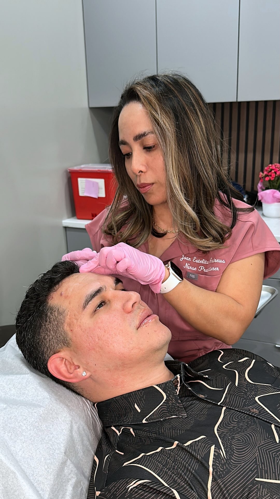 Okay donât cancel us for this BUT⌠overfilled lips arenât the goal.
The best lip filler? The kind no one can clock đ
Weâre not here to give you âinfluencer lips.â Weâre here to enhance what you already have with subtle volume, natural balance, and zero regrets.
Because hereâs the thing: volume isnât the flex. Balance is.
Soft, kissable, YOU but better. Thatâs the specialty.
⨠Ready for lips that look like yours, just elevated? Comment âLIPSâ and letâs talk about what natural enhancement actually looks like.
.
.
.
#LipFiller #NaturalLipFiller #MedicalAesthetics #HonoluluMedspa #RejuveAesthetics SoftLips AestheticsHonolulu LipAugmentation NaturalBeauty AntiOverfilled MaleLipFiller SubtleAesthetics