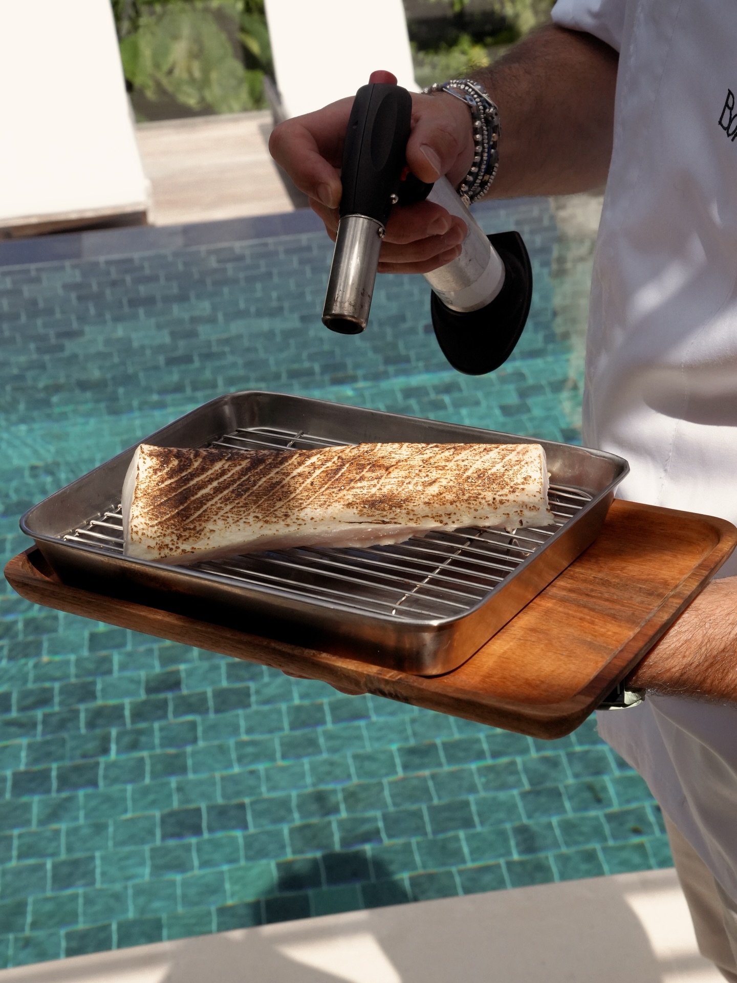 Local wahoo, delicately kissed by flame. Culinary precision meets effortless elegance.
Let us curate your next experience
📞+33 6 42 55 85 32
📧 info@bonappetitsbh.com
•
•
•
•
•
•
📸 @juna_studio_sbh
#PrivateChef #StBarthChef #FoodLover #ChefLifestyle #LuxuryExperience